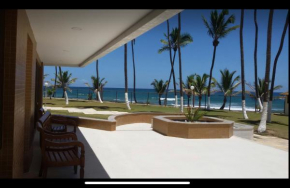 Lindo Apartamento pé na areia com serviço de limpeza